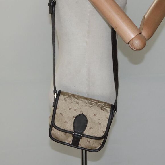 Burberry Beige Synthetic Shoulder Bag (Pre-Owned) - Picture 12 of 16